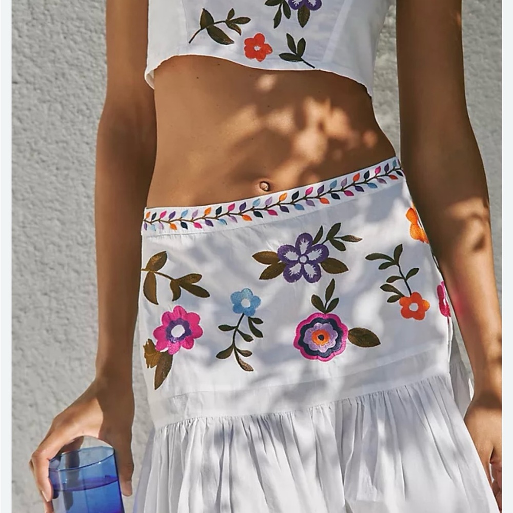 Anthropologie White Set with Colorful Floral Embroidery